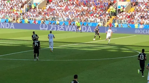 “山东泰山19：21官方发布：0比0战平！韩鹏发声，崔康熙呼吁多给新人机会”